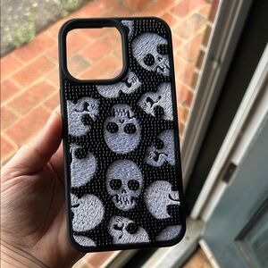 Skull Pattern Phone Case - Black and Gray